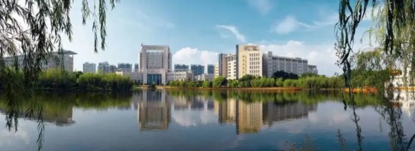 武汉交通职业学院——软件+硬件，做好校园疫情防控工作 辅导猫