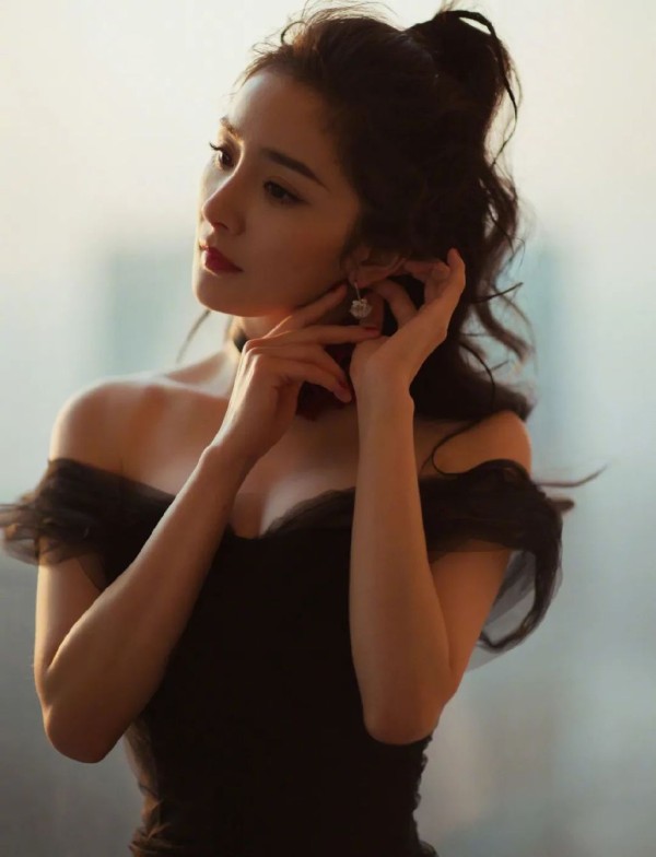 十大华语影坛性感女神！各个雪肤玉貌魔鬼身材太美艳撩人