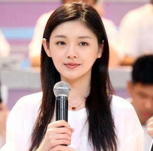 大小S还有一位亲姐姐，曾是“颜值担当”，如今活成路人?