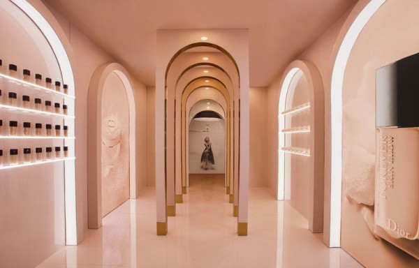 dior迪奥锁妆系列体验空间