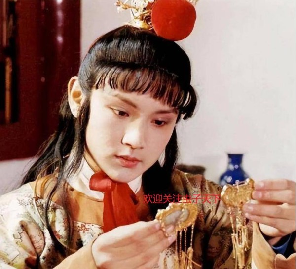 红楼梦最大的一场秀：北静王屈尊路祭，是给贾府种下“生死符”！