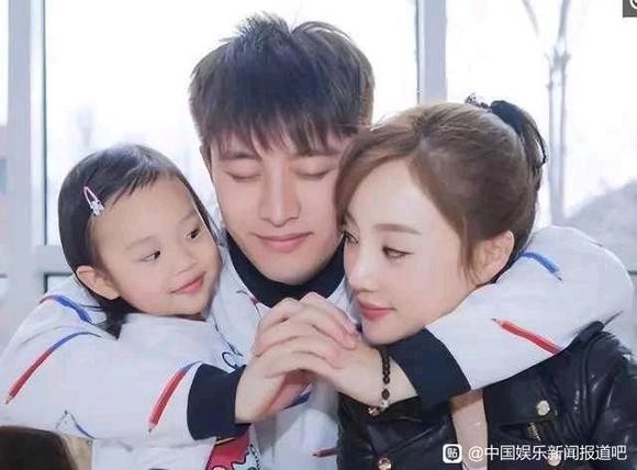 【图片】真复合了？贾乃亮忙直播连轴转，李小璐发文：加油今天你辛苦了【中国娱乐新闻报道吧】