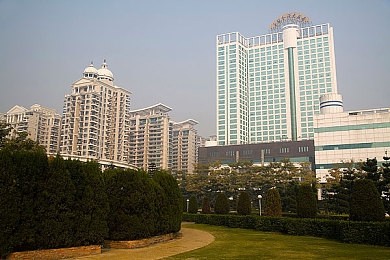 吃瓜黑爆料：明星小花旦档期冲突，合作告吹引热议-2