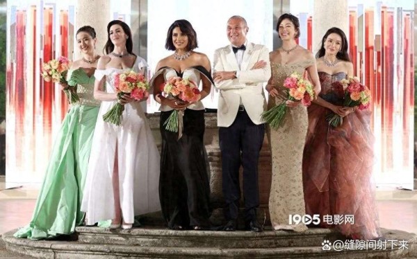 美神聚会！安妮·海瑟薇舒淇刘亦菲等同框出席活动