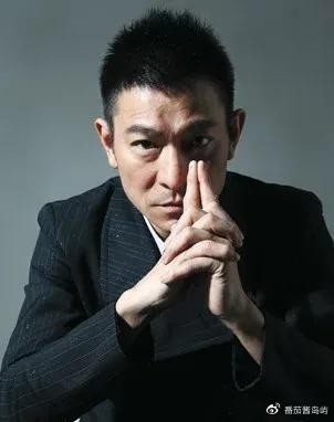 从贫困区走出来的一代天王：60 70后的青春回忆