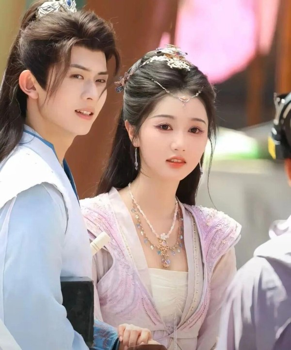 三部剧集齐发：风格各异，明星动态频繁