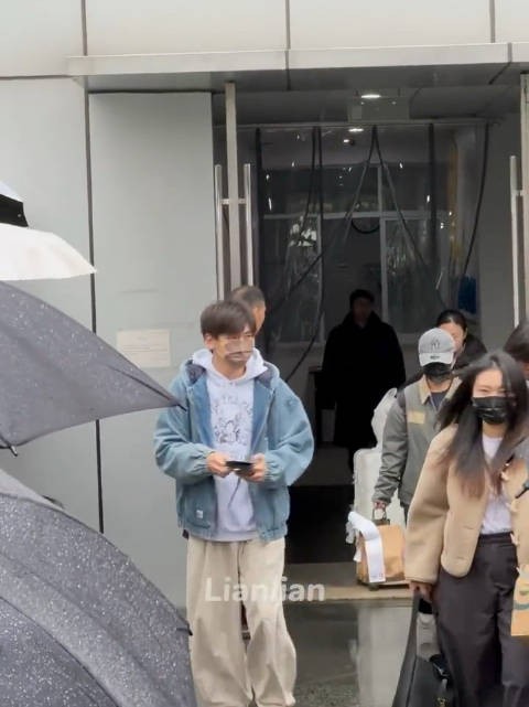 翟潇闻杨肸子《你好星期六》录制花絮曝光