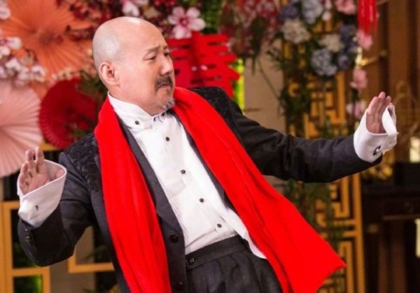 华语乐坛变了，61岁老歌手为了生活，转型成了综艺咖