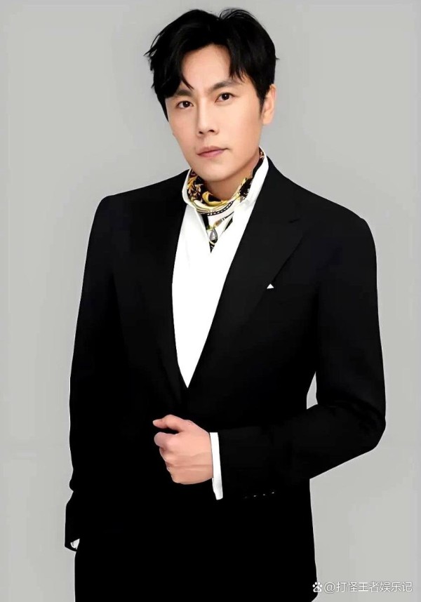 内娱公关地震：撕掉剧本！秦昊摆烂式道歉，为何吊打所有明星声明？