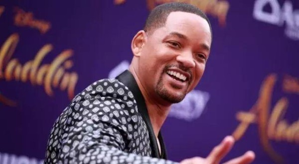 从默默无闻到亿万片酬：演员成功的背后故事