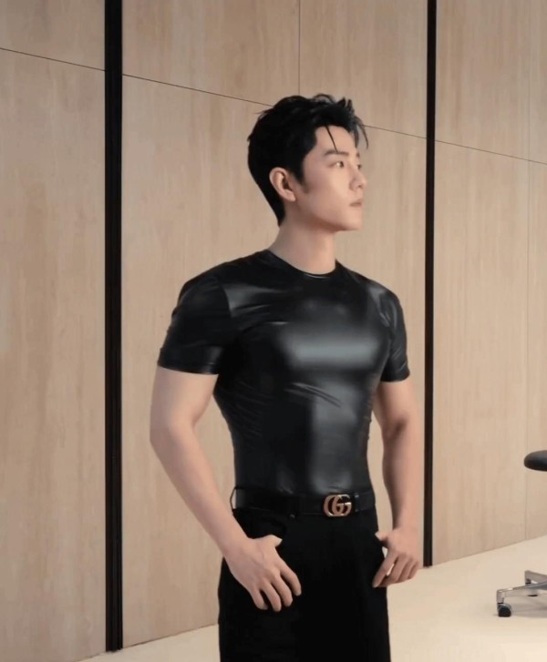 3天改写百年规则！Gucci“秀后即穿”引爆时尚圈，肖战定义全球首穿新范式