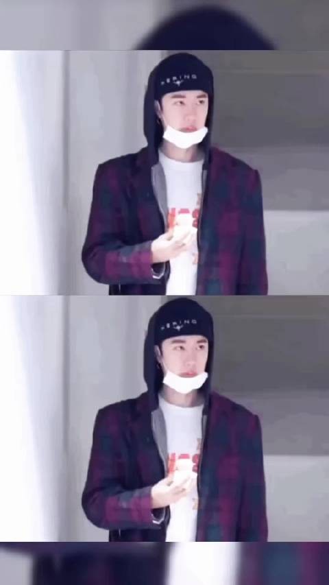 那个时候的王一博好青涩呀，很帅气很可爱哈哈哈！过这么久了，大家依旧记得呢