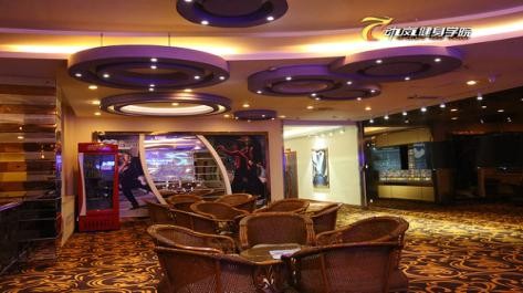 动岚健身明星教练帅到爆