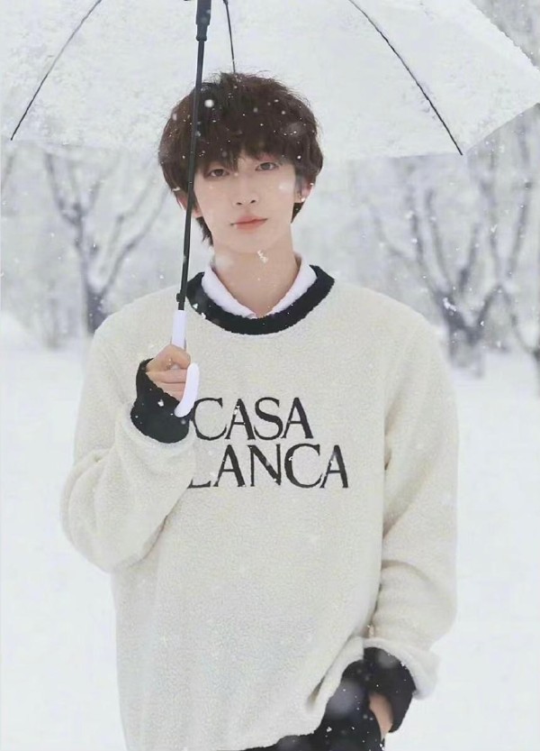 男明星教科书式穿搭