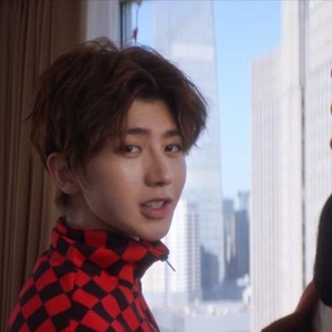 蔡徐坤任NBA贺岁大使，文体两开花错了吗？