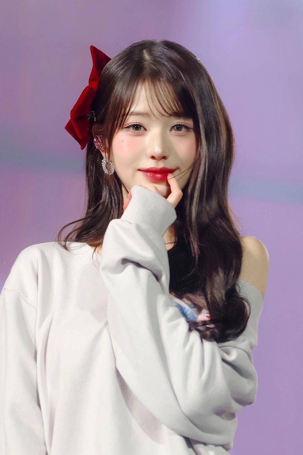 张元英(张员瑛)全方位解析:从14岁C位出道到风靡全球的K-POP超新星_偶像_音乐_成长