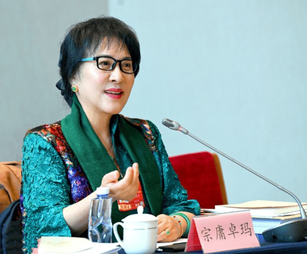 与委员面对面｜住滇全国政协委员宗庸卓玛：以文艺之力服务大局