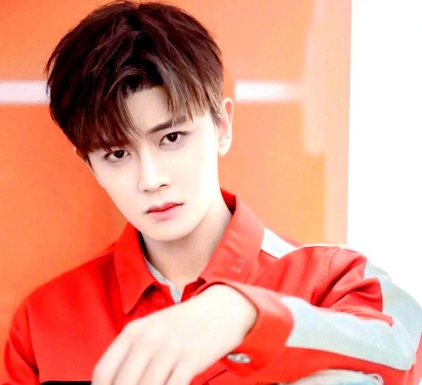 明星最新动态：合作、困惑与未来