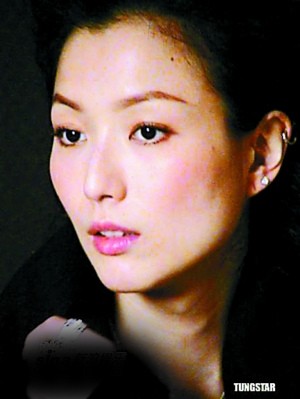 “复合”传言喧嚣尘上郑秀文露真情