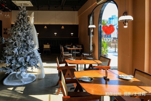 Dunko Fusion(路桥南官店)西餐厅：台州影视资源库中的“欧式浪漫明星点位”(图2)