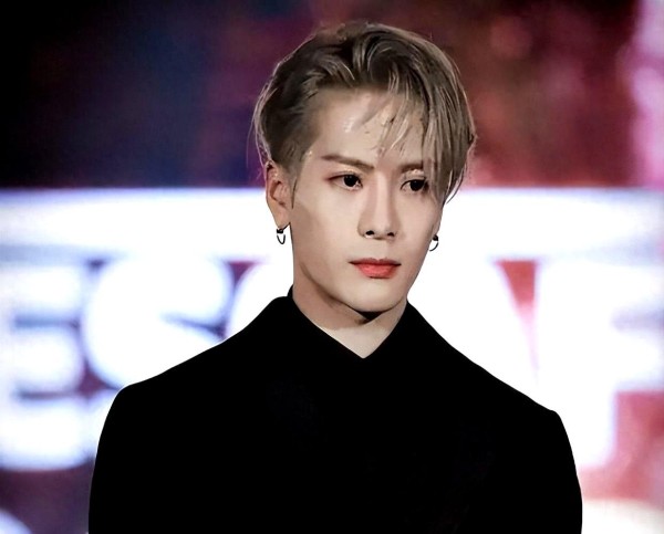 王嘉尔接受采访直言隐私过于大胆！面对生理需求，坦诚回应获全网赞赏