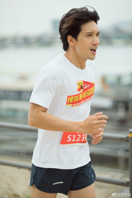 普通观众如何通过搜狐视频关注流观看这次马拉松的全程直播？