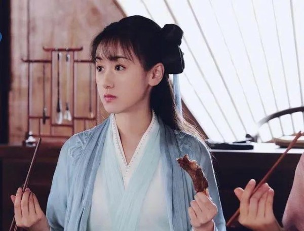 娱乐圈的另一面：明星背后的秘密与挑战