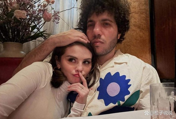 赛琳娜和本尼世纪豪婚内幕曝光，明星阵容堪比MetGala爆红全网