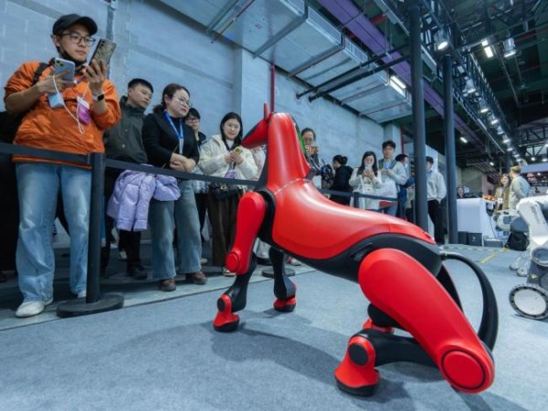 云深处科技AWE现场直击 机器人全明星阵容引爆人气