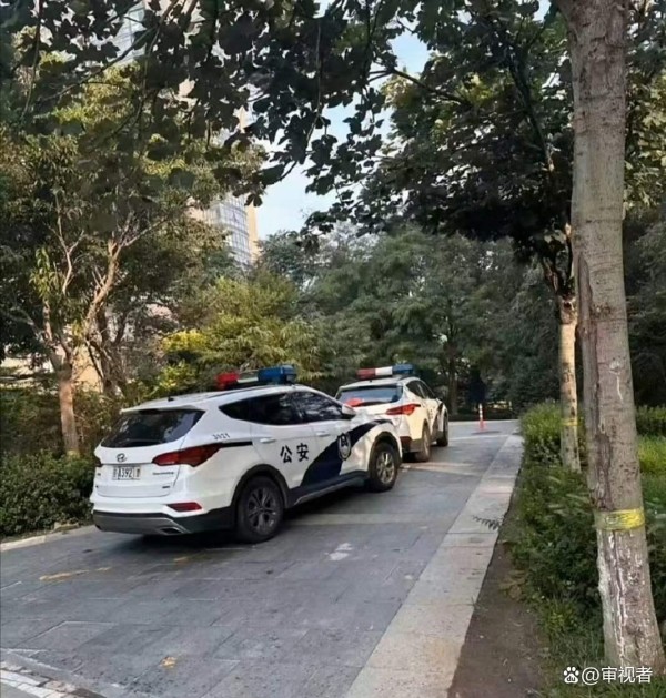 坠楼迷案背后，于朦胧的隐秘人生颠覆你对明星光环的认知