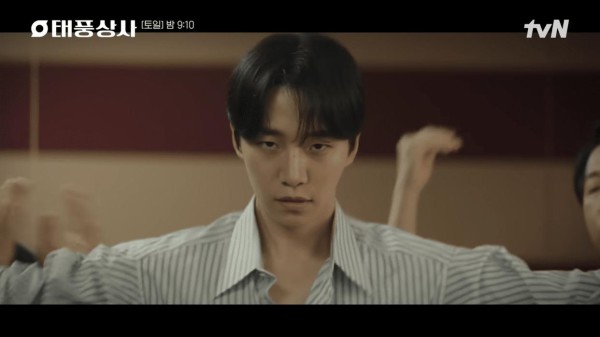 “击败一千万演员”……这位“当红演员”将在2025年获得韩国排名第一的明星品牌声誉