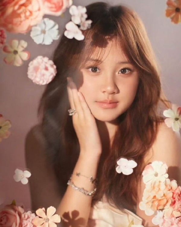 甜馨近照曝光!还记得说“我们白着呢”那个小女孩吗?现在长这样