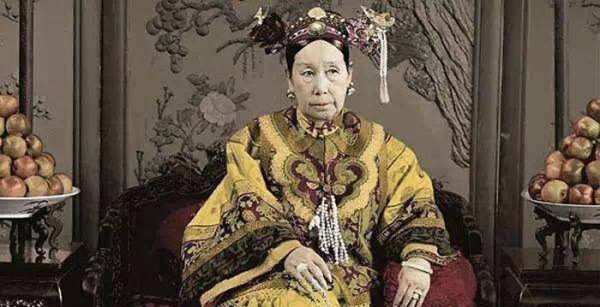 武生宗师杨小楼，出家当了道士，真的是因为慈禧太后吗？