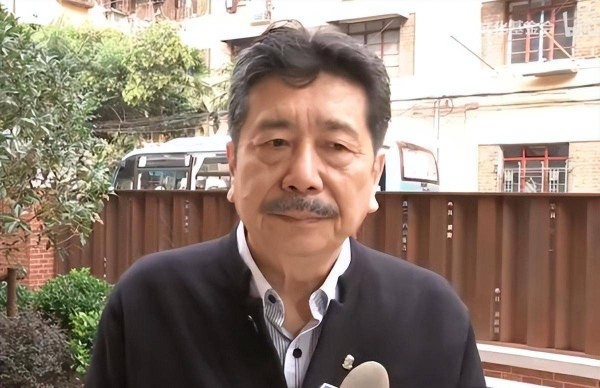 鲁迅后人：独子十分平庸，孙子为生存卖爆米花，直言被爷爷拖累