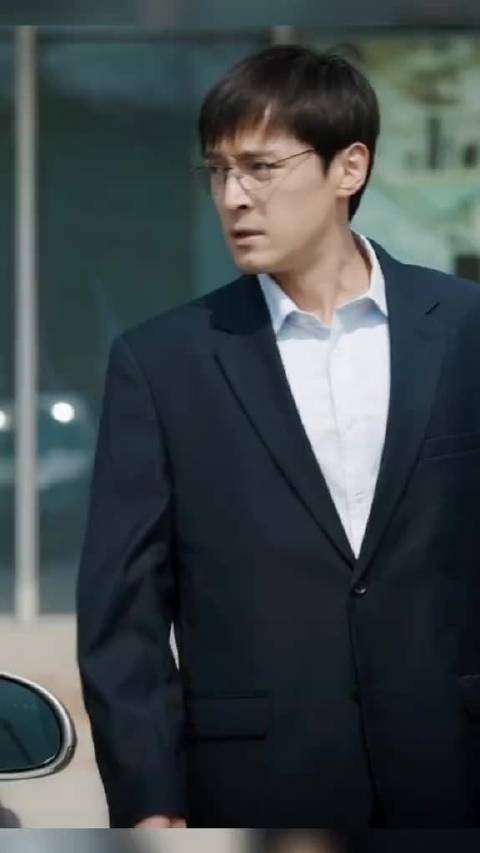 来感受一下胡歌的演技层次感……