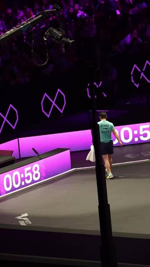 孙颖莎全程站立调动状态,技战术稳定待休整