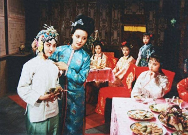 红楼梦：龄官为何不愿意做妾？