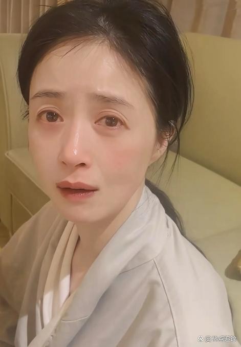 蒋欣暴瘦至90斤深夜崩溃痛哭！171cm身高仅45kg，医生紧急警告：别拿健康换上镜