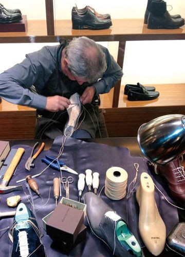 三天一个爱马仕 揭秘名包制作工艺