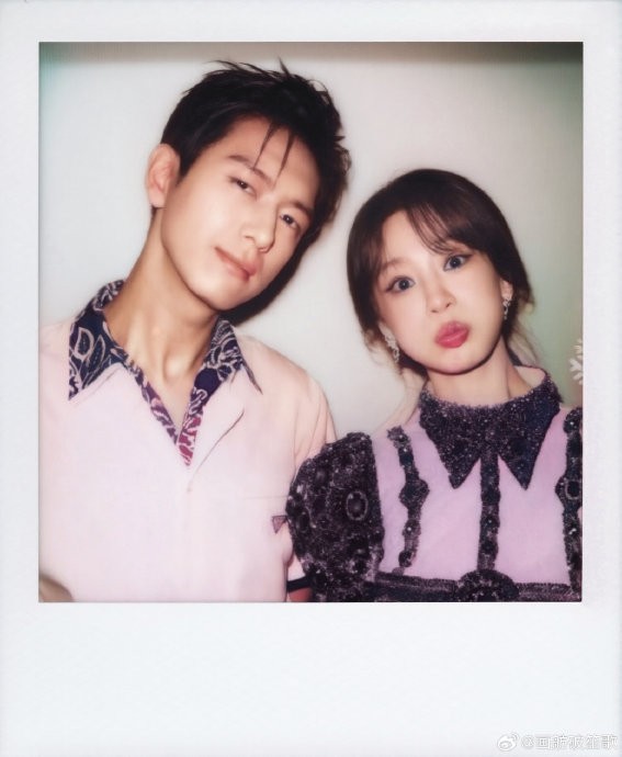 明星们在活动后台的私下互动一般会是怎样的状态？