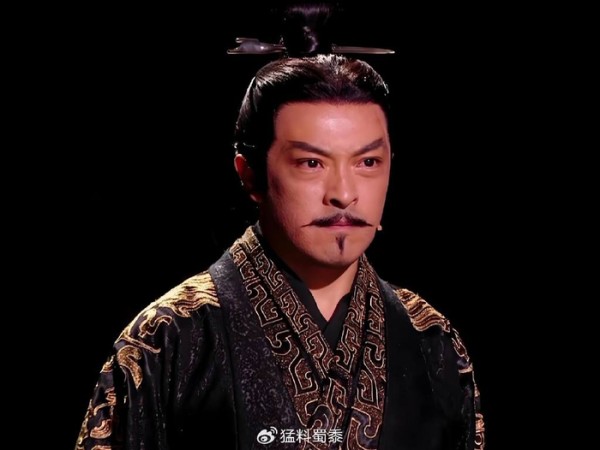 身高不是阻碍!看 175cm 的富大龙如何塑造经典角色