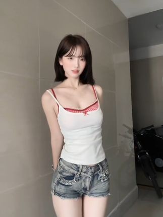 徐雅bj早期视频回顾，从精神小妹到舞蹈明星的蜕变过程