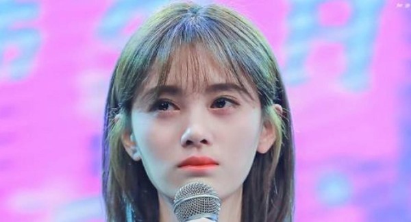 1994年到底是什么神仙年份啊，白鹿鞠婧祎周雨彤同一年出生，同一条起跑线上的激烈厮杀，各自背后都是无人知晓的努力和坚持