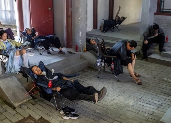 富二代演员赢在起跑线？娱乐圈的公平正义去哪儿了！