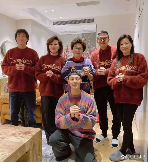 顶流明星的豪门之路：陈伟霆富二代身份坐实，父母家族背景显赫资产雄厚，个人从选秀出道到英皇签约星途坦荡惹人羡