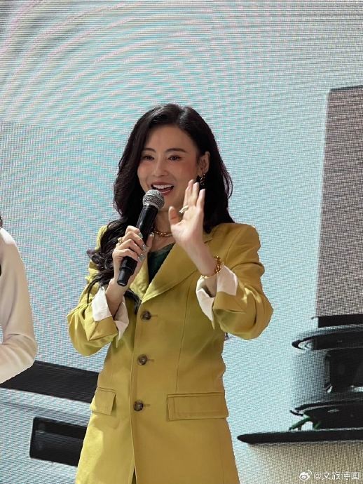 张柏芝的宠粉行为为何被网友称为“内娱清流”？