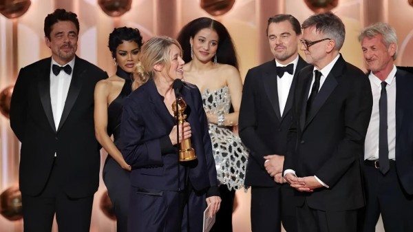 金球奖红毯，甜茶夺影帝，Lisa魅惑大表姐敢穿，小李被贴脸开大