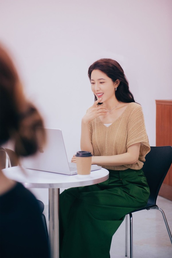 (图片来源于艺人微博)