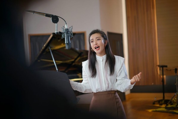 (图片来源于艺人工作室微博)