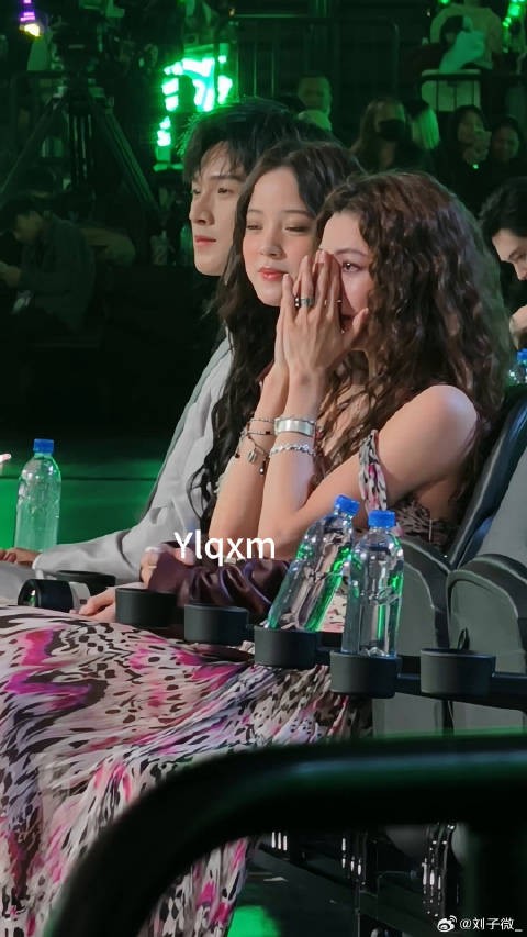 星光大赏 钟楚曦 微博VC计划